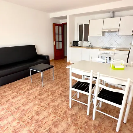 Park 2 Apartment *